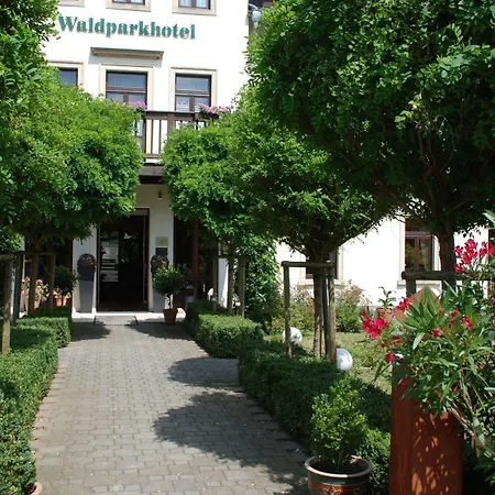 Waldparkhotel Hotel